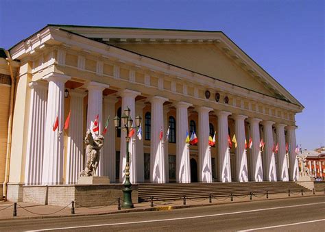 Актерское образование в Санкт-Петербурге: лучшие высшие учебные заведения и профессиональные школы
