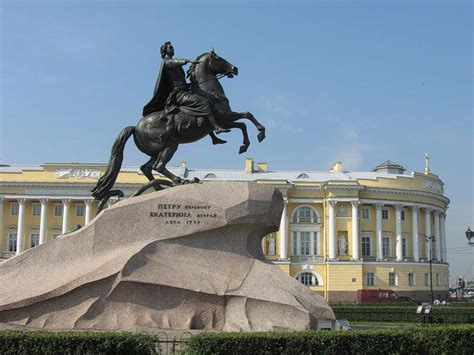 Архитектурные шедевры: памятники Петра I в Санкт-Петербурге