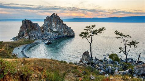 Байкал: переливающаяся вода и прохладный климат для идеального отпуска