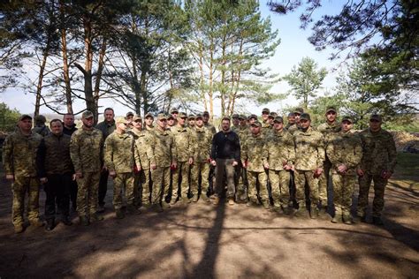 Близость Львова к границам с Польшей и Беларусью