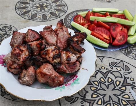 Влияние маринада на мягкость мяса: секрет пикантного шашлыка