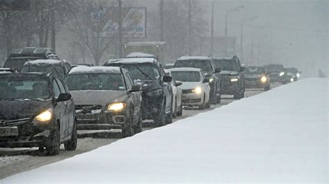 Влияние снегопада на дорожное движение