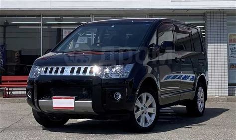 Возможность приобретения Mitsubishi Delica с рулем слева