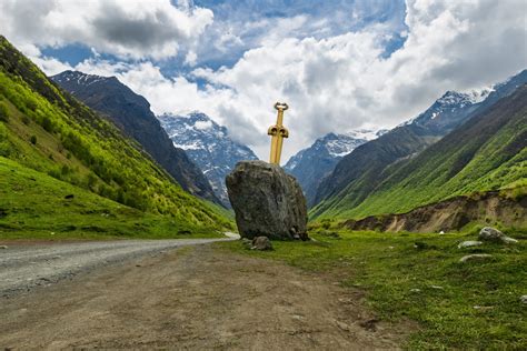 Впечатляющие художественные инсталляции в столице Северной Осетии