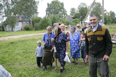 Встреча с местными жителями: обмен опытом и культурным обогащением