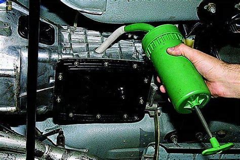 Замена смазки в раздаточном механизме автомобиля при условиях усиленной эксплуатации