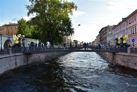 Захватывающие факты о поднимающихся мостах в Северной столице: интересные особенности развода!