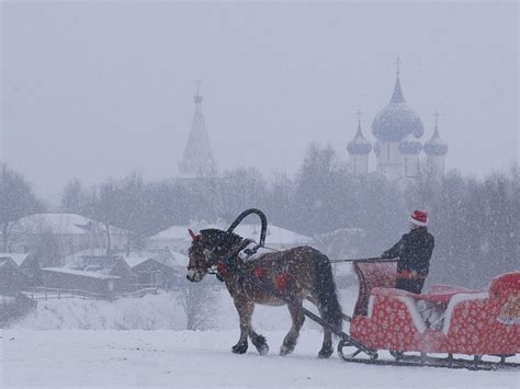 Зимние развлечения для маленьких и взрослых гостей Суздаля