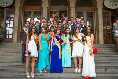 Известные выпускники актерских школ и вузов Северной столицы