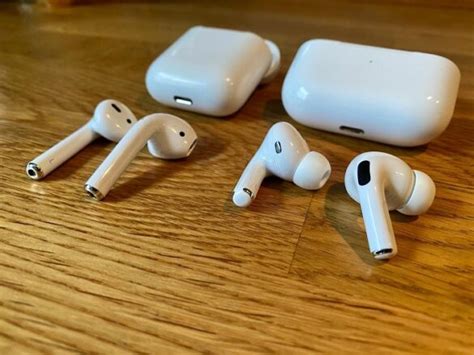 Использование функции автопаузы на беспроводных наушниках AirPods Pro