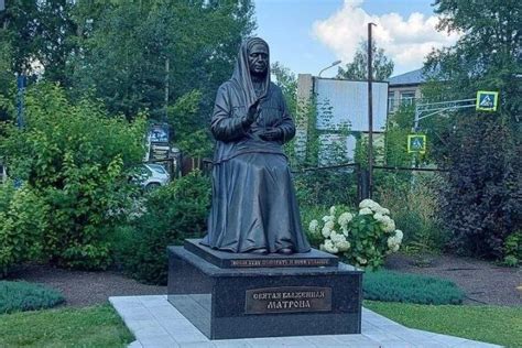 История возникновения памятника Матроне Московской на территории мемориального парка