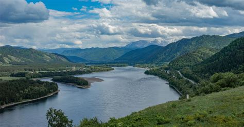 История и важность водной артерии региона