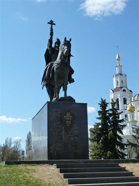 История и значение монумента, посвященного Ивану IV, в городе Орле