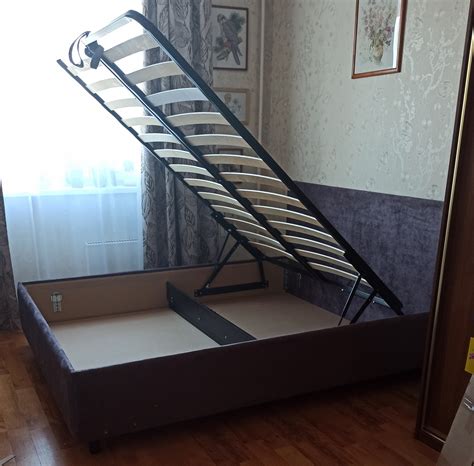 Кровать и матрас