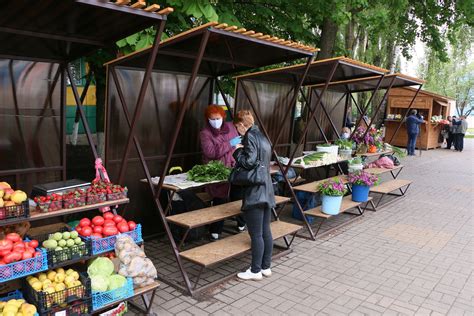 Местные рынки и ярмарки, специализирующиеся на автотоварах