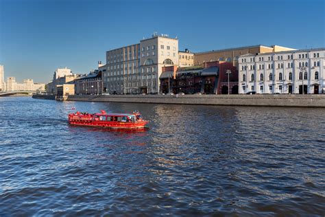 Москва-река: потрясающие пейзажи и прогулки на воде