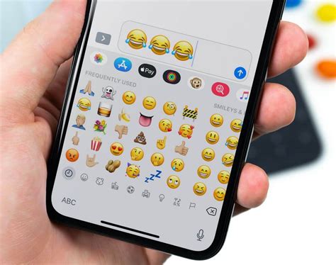 Настройка функции "Emoji" для расширения ассортимента эмодзи на айфоне: полезные советы