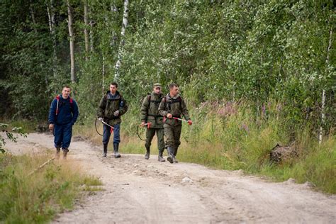 Обратитесь в организации по поиску пропавших