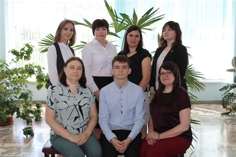 Ознакомьтесь с учебными программами и квалификацией преподавательского состава
