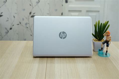 Определение расположения кнопки питания на ноутбуке HP ProBook