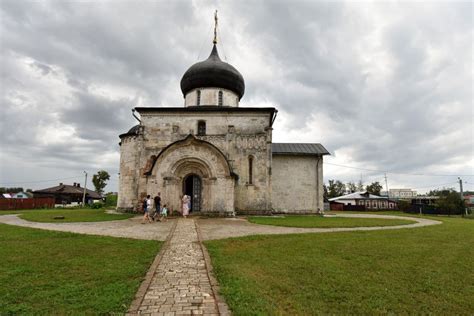 Первоначальное место захоронения: Георгиевский собор во Владимире