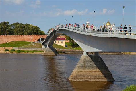 Пешеходный мост "Сыромятнический"