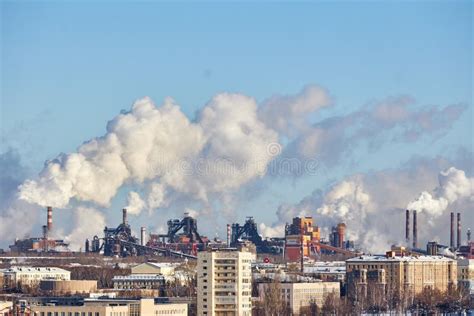 Плохая экологическая обстановка: основные угрозы и их негативное воздействие