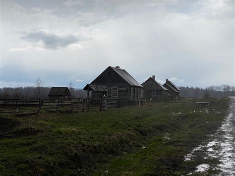 Превращение деревни после съемок: сохранение или трансформация в популярный туристический объект