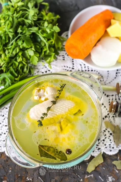 Приготовление ароматного бульона из курицы в кипятке