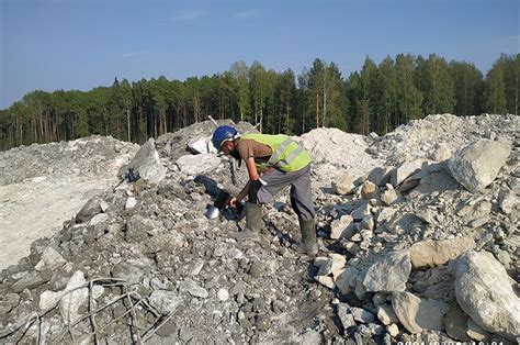 Разведка: поиск следов и подсказок на территории банды