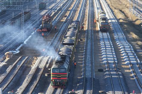 Различия между терминалами разных финансовых учреждений в отношении подачи склеенных лентой купюр