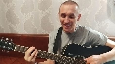 Разнообразие смайликов в Вотсапе: от радости до печали