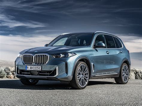 Состав автомобиля BMW X5 и значимость регулярного обслуживания двигателя