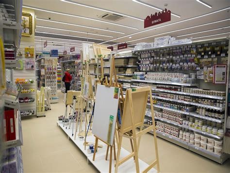 Специализированные магазины, где можно найти улучшенные клинки отличающейся школы