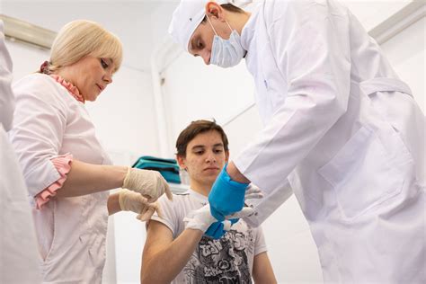 Топ университетов для обучения по выбранной специальности в сфере медицины