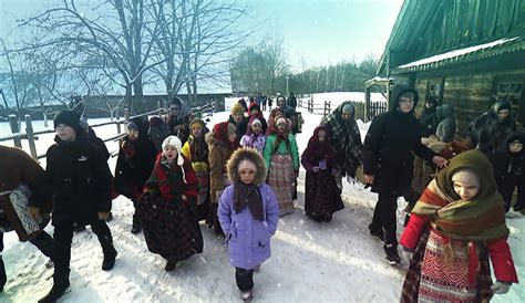 Традиции колядок в различных культурах: изучение обрядов и сопутствующих обычаев