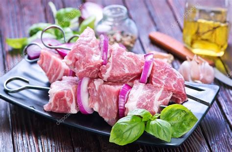  Сырое мясо для питомцев с пищевой аллергией и непереносимостью готовой пищи 