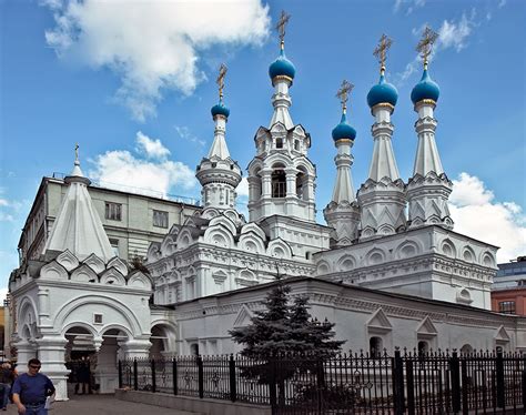  Церковь Рождества Пресвятой Богородицы на Малой Старице 