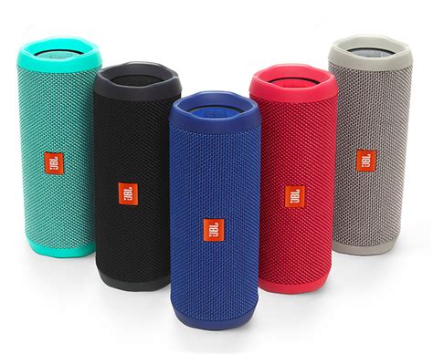 Использование JBL Connect+: объединение нескольких колонок