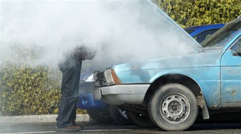 Неправильное поведение автомобиля: симптомы возможных проблем