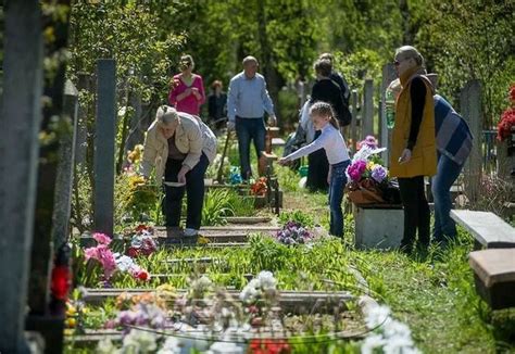 Подготовка к походу на кладбище