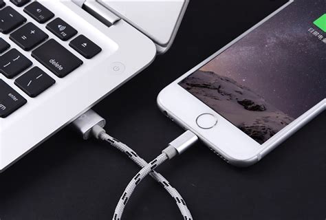 Подключение телефона к ноутбуку с помощью USB-кабеля