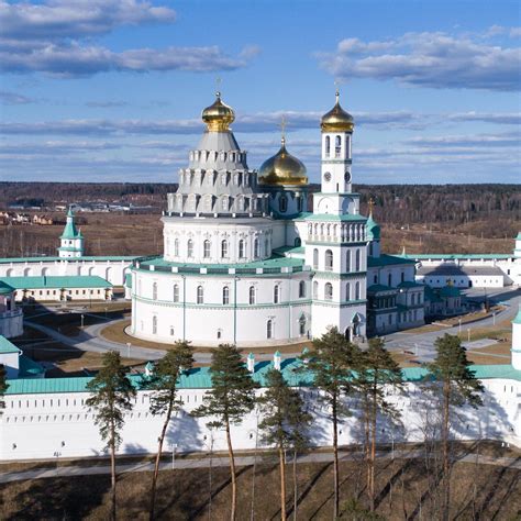 Популярные храмы Подмосковья