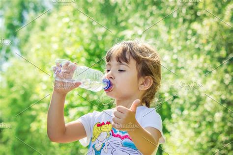 Почему важно давать воду на ив