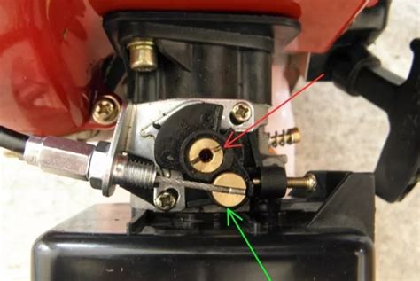Проверка и очистка карбюратора для эффективного повышения мощности триммера