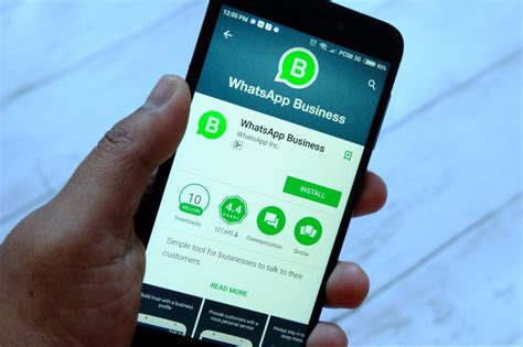 Рассмотрите возможность использования WhatsApp Business