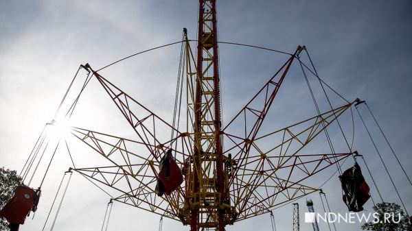 В Первоуральске разгорается скандал – в местном парке запретили аттракционы