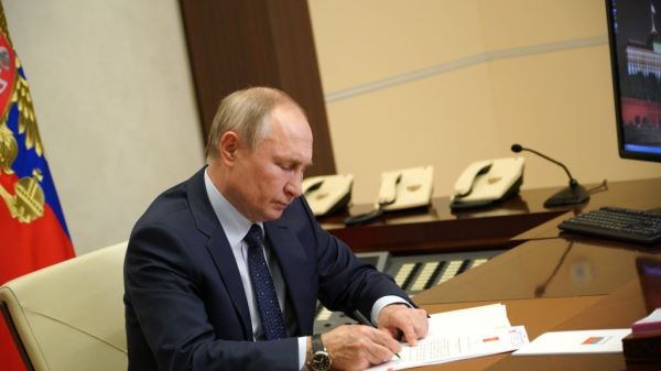 Путин утвердил единые региональные меры поддержки участников спецоперации