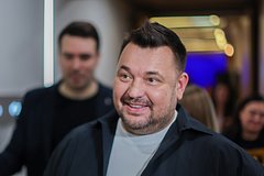 Жуков назвал понтами изощренные позиции в райдерах артистов