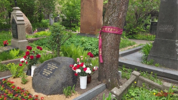 Великий мистификатор. Почему в гробу Гоголя не нашли его череп 95 лет назад
